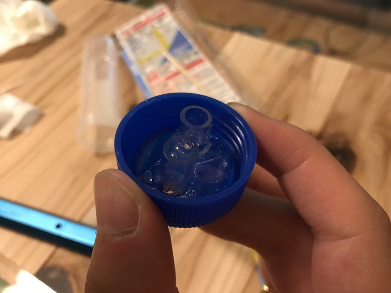 接着剤