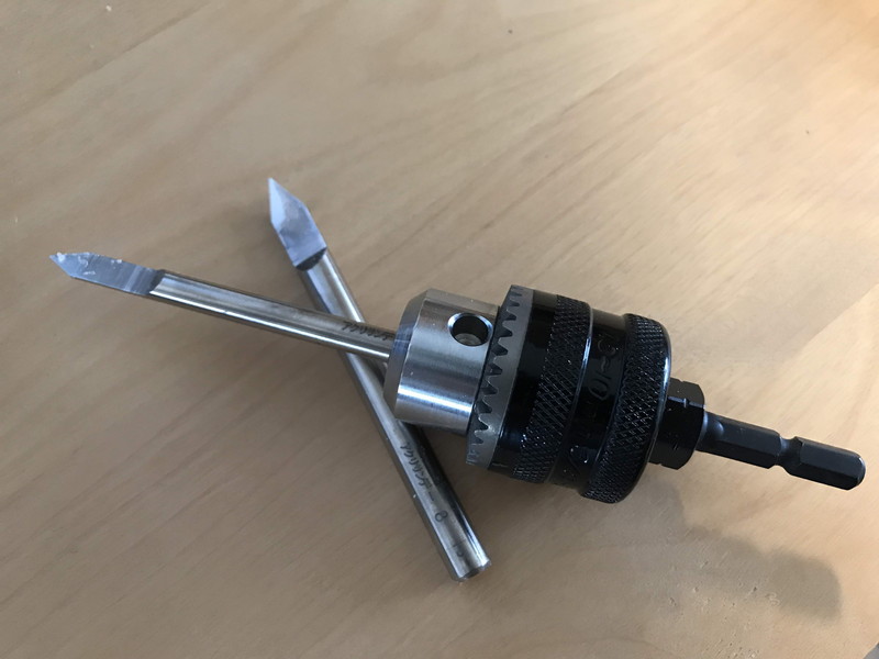 アクリルドリル